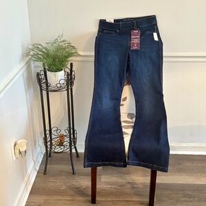 Gloria Vanderbilt Shape Effect Pull On High Rise Flare Jeans